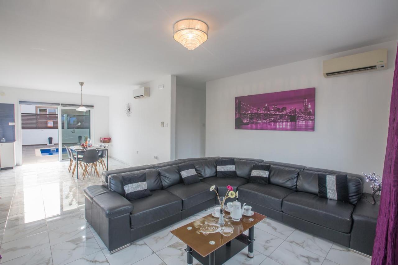 Broadway Villas Protaras Esterno foto